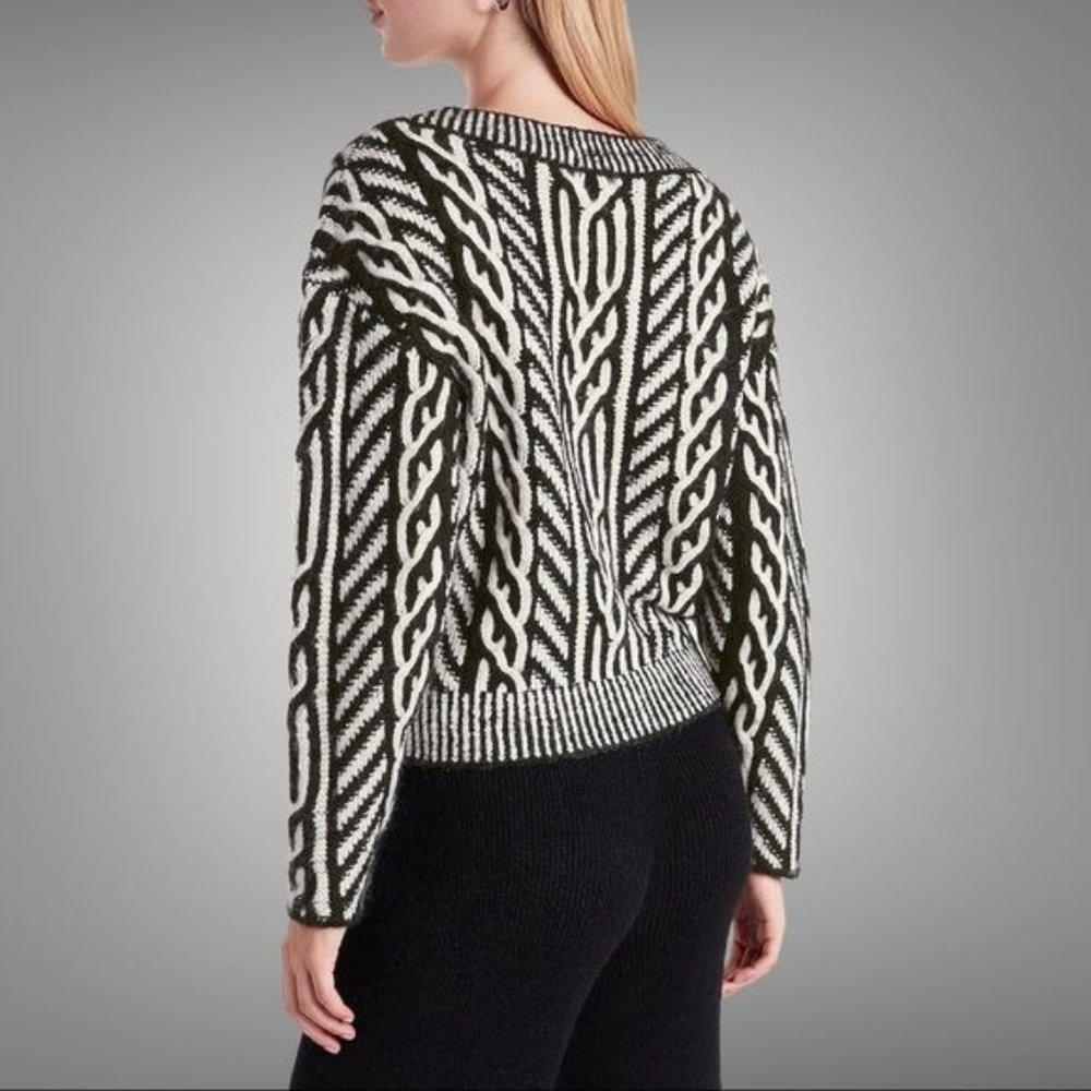 Express Sweater - Picture 4 of 14